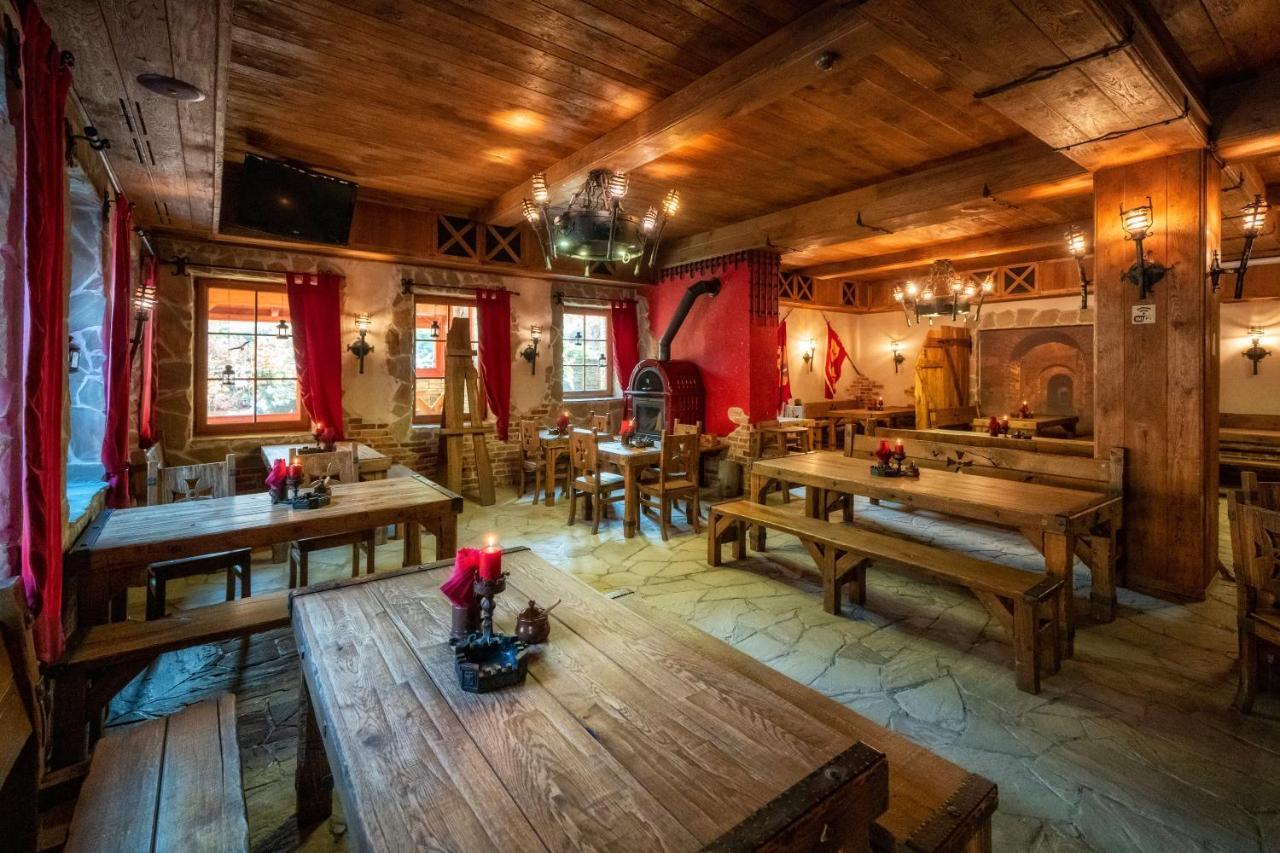Pokoje W Oberzy Czarny Gron Rzyki Luaran gambar
